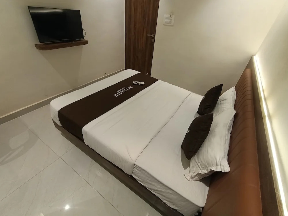 Мумбаи: Hotel Moon Lite Residency Marve Malad