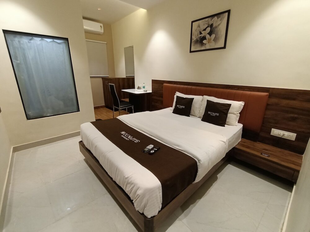 Мумбаи: Hotel Moon Lite Residency Marve Malad