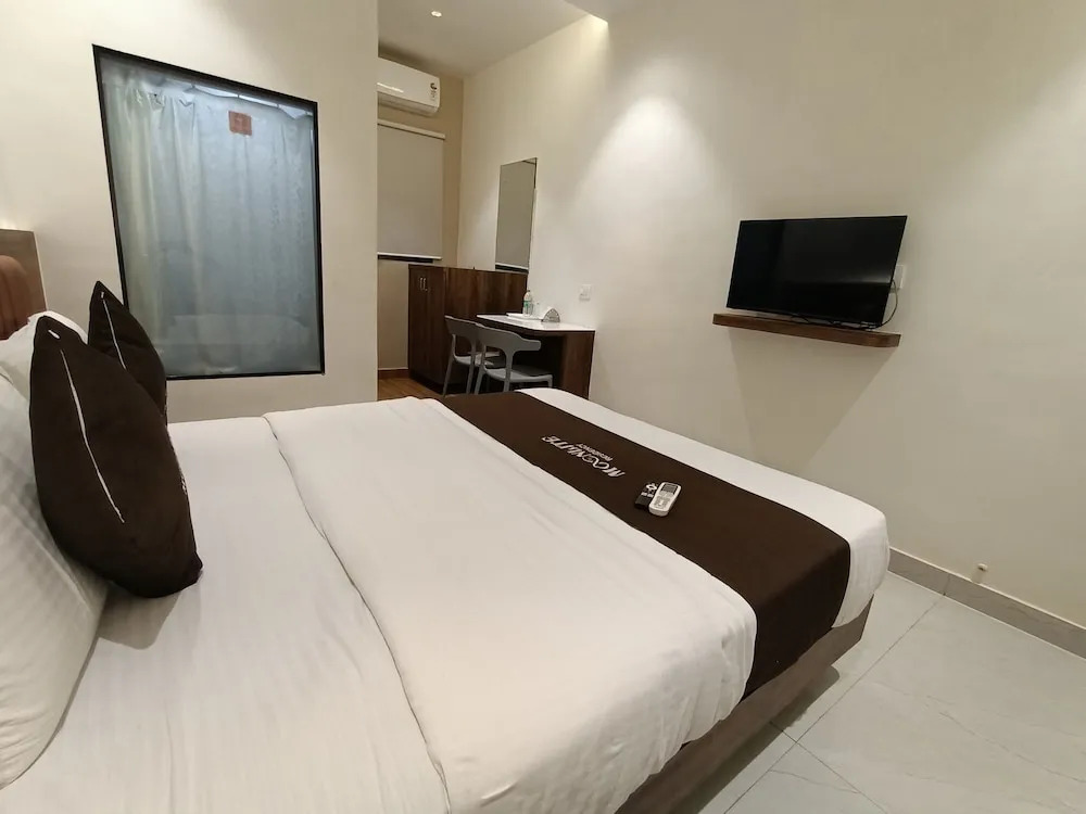 Мумбаи: Hotel Moon Lite Residency Marve Malad