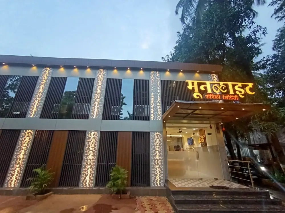 Мумбаи: Hotel Moon Lite Residency Marve Malad
