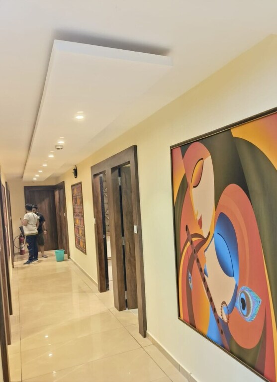 Вадодара: Hotel V R Villa