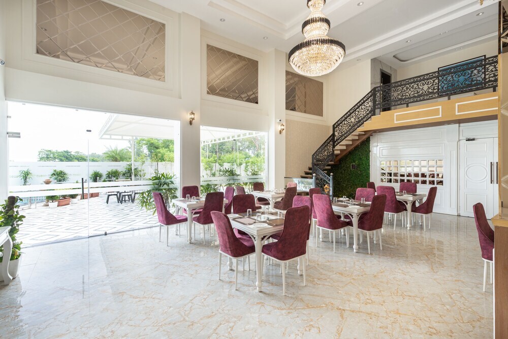 Бхопал: Hotel Caesars Palace