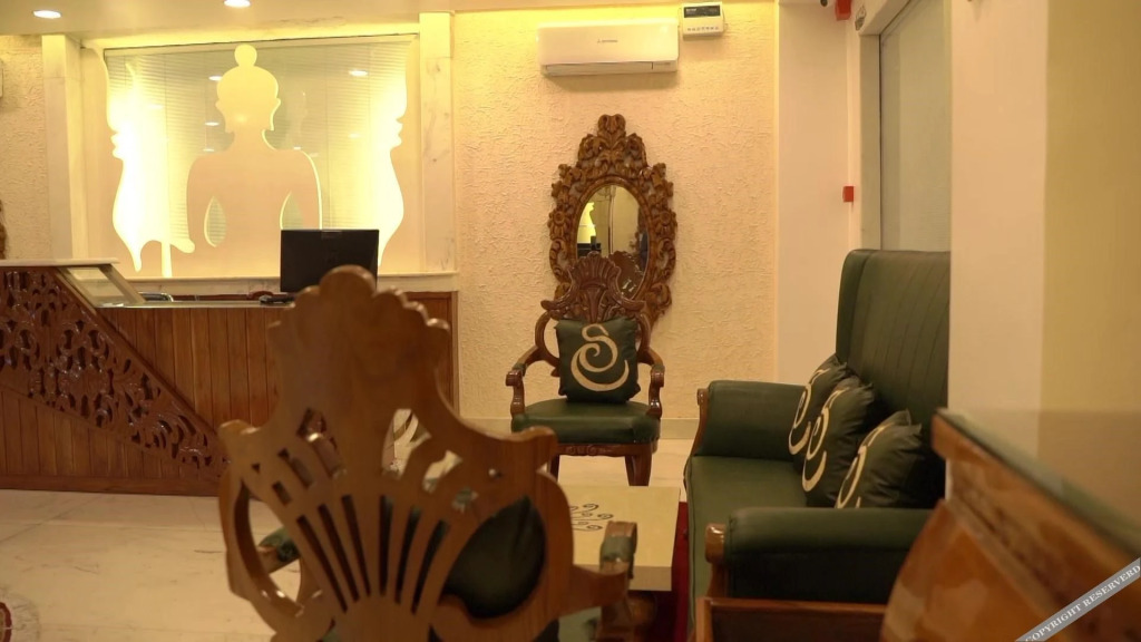 Кангра: Hotel Sahebs Castle McLeodganj