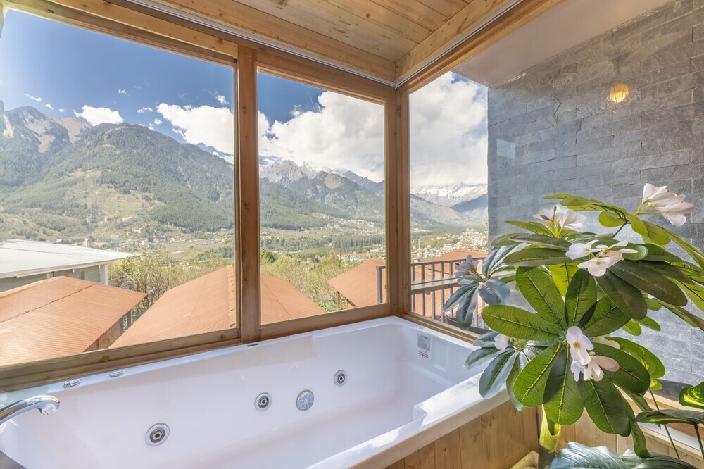 Манали: Echor Himalayan Heights Luxe Manali