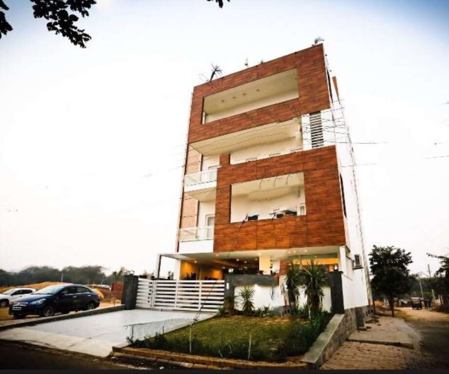 Гуруграм: Hotel Callista Inn Golf Course Road