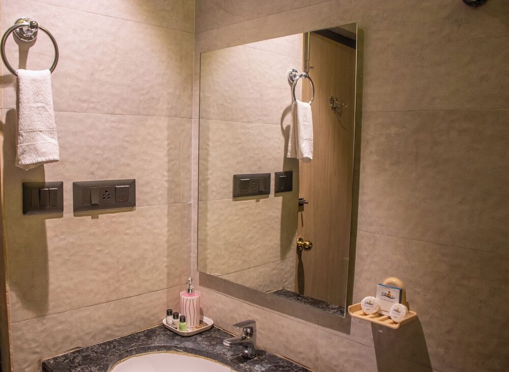 Гокарна: Hotel Om International