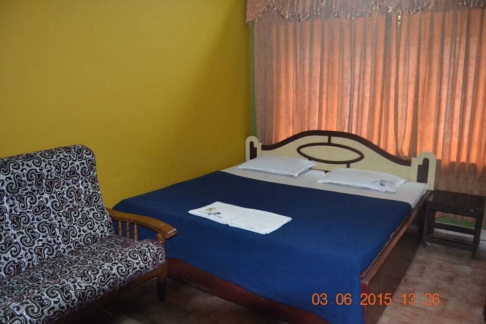 Гуруваюр: Sreeja Inn