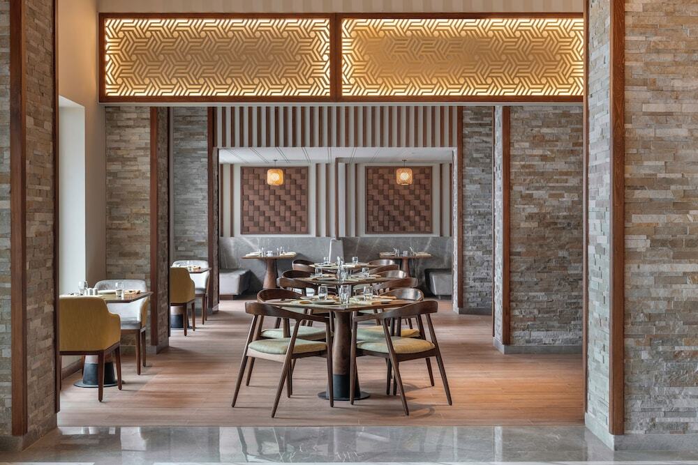 Таванг: Vivanta Tawang