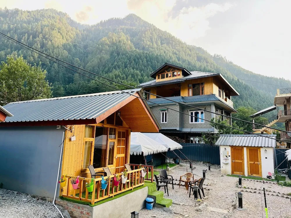 Касоль: The Aisling House
