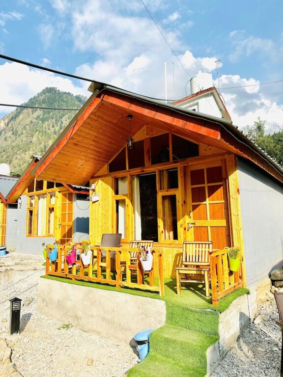 Касоль: The Aisling House