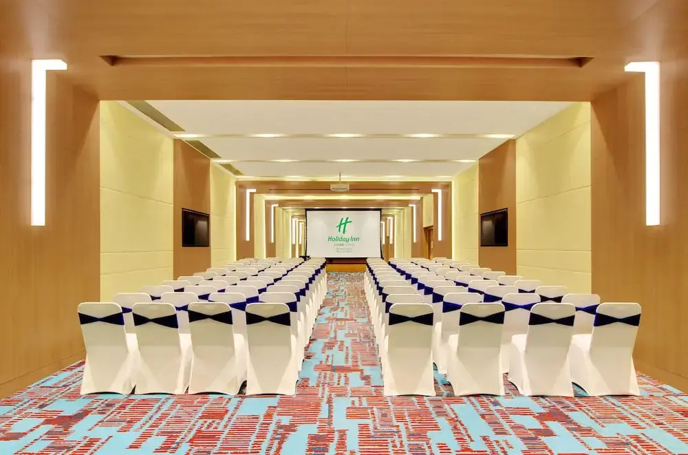 Бангалор: Holiday Inn Bengaluru Racecourse