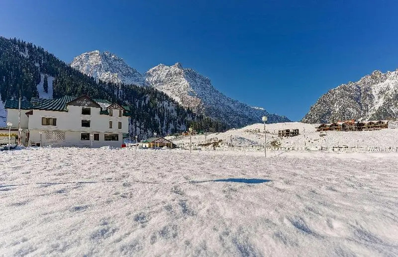 Пахалгам: Country Inn & Suites by Radisson Sonamarg