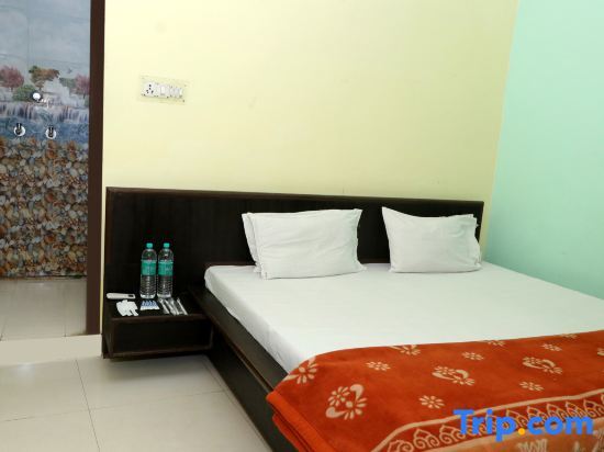 Rohtak: Creeper Hotel and Restaurant