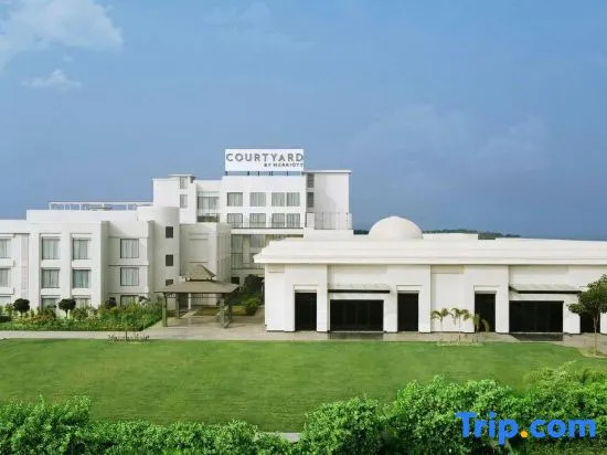 Горакхпур: Courtyard Gorakhpur