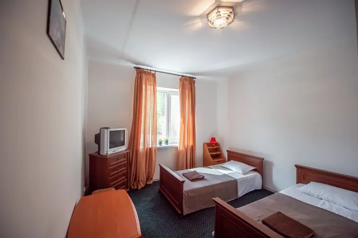 Саки: Elit otel'