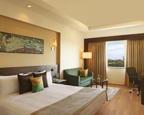 Lemon Tree Premier - Ulsoor Lake, Bengaluru - 4 Nights, Bangalore, India — фото 2