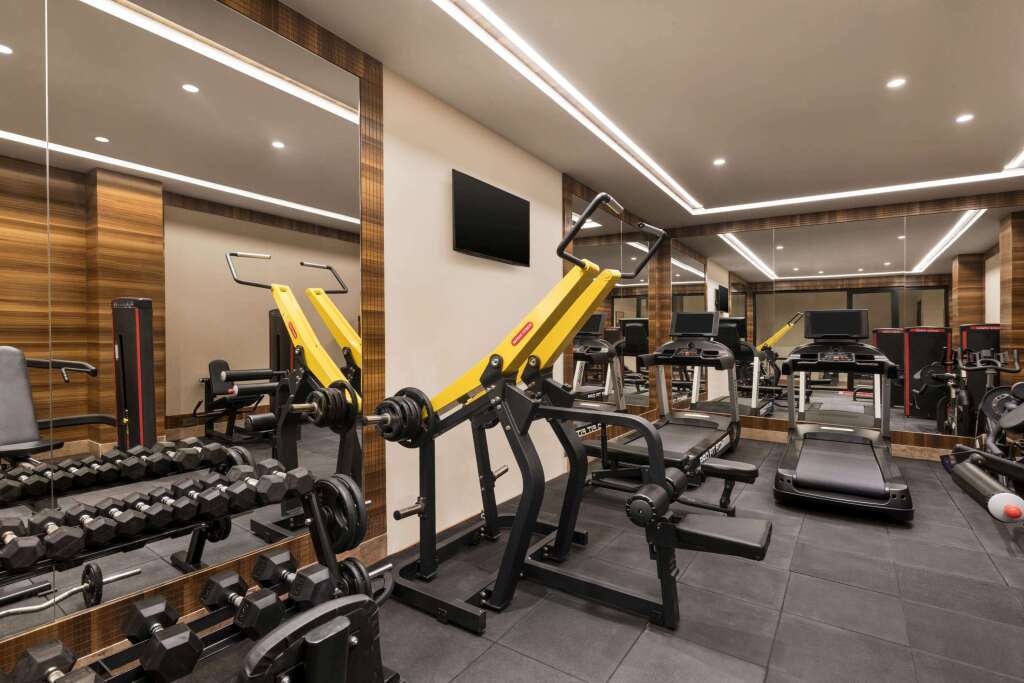 Гандидхам: Ramada by Wyndham Gandhidham Shinay