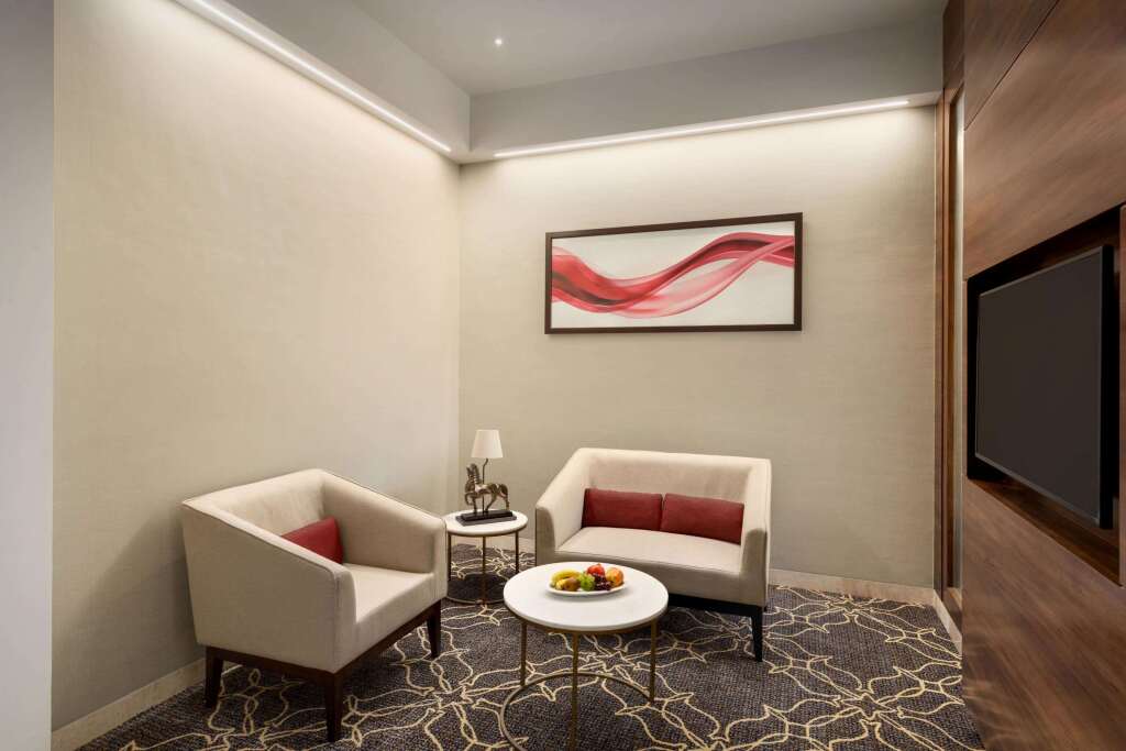 Гандидхам: Ramada by Wyndham Gandhidham Shinay