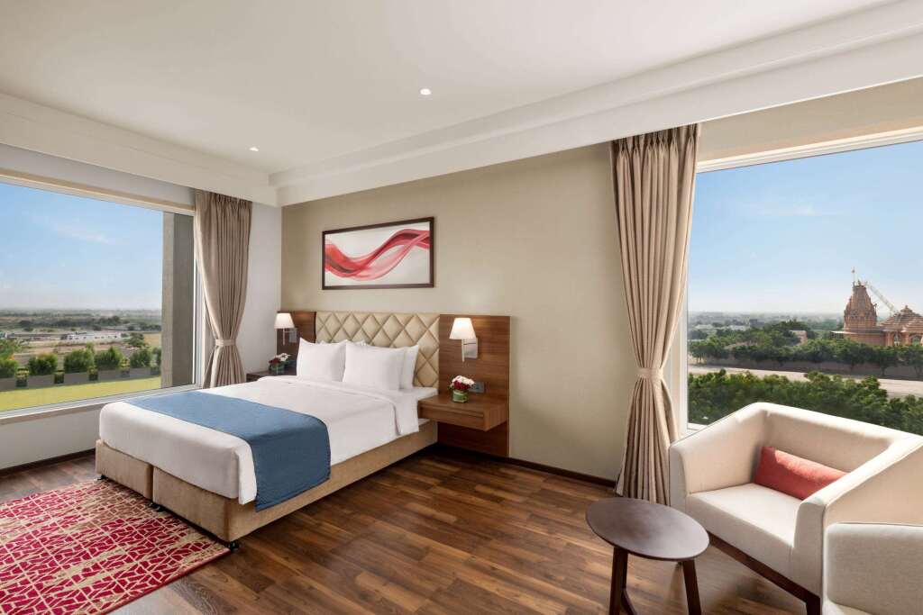 Ramada by Wyndham Gandhidham Shinay — фото 4