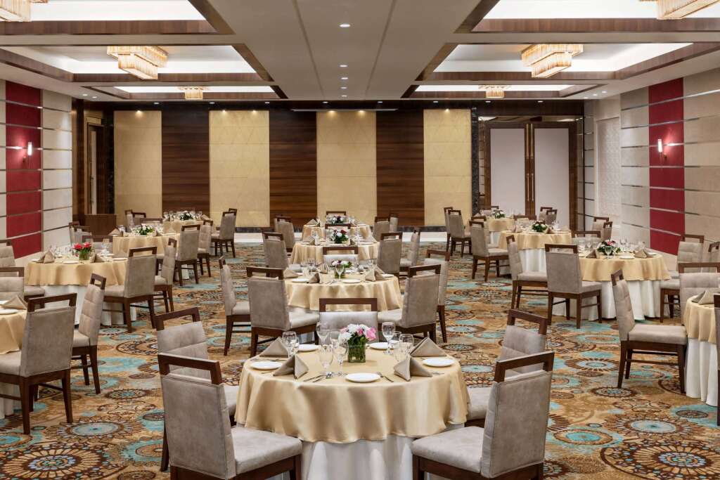 Гандидхам: Ramada by Wyndham Gandhidham Shinay
