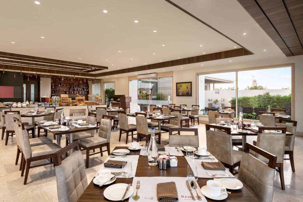 Гандидхам: Ramada by Wyndham Gandhidham Shinay