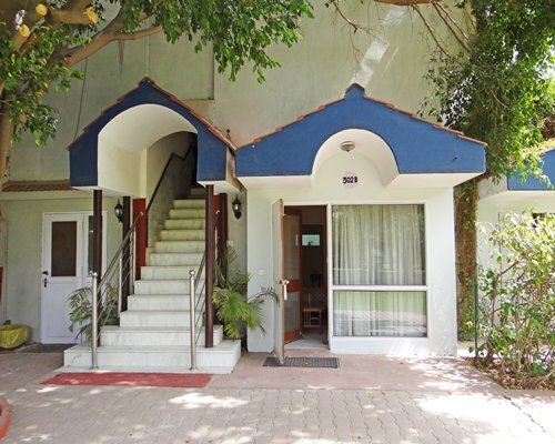 Гуруграм: The Resort Country Club, Manesar