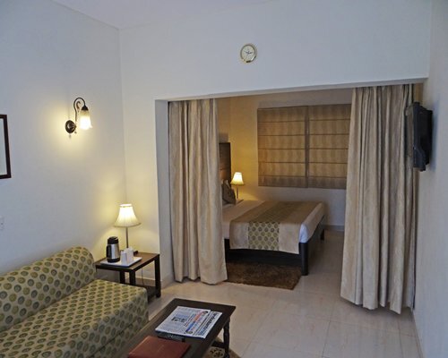 Гуруграм: The Resort Country Club, Manesar