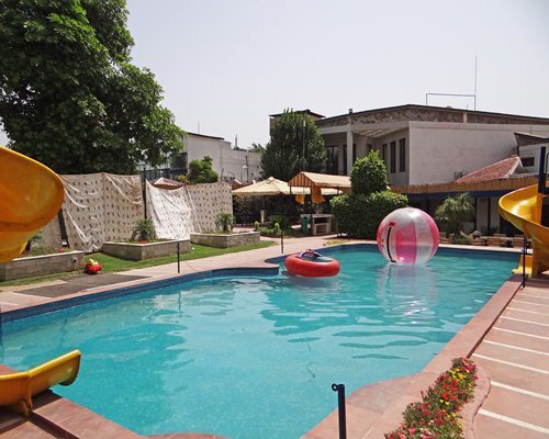 Гуруграм: The Resort Country Club, Manesar