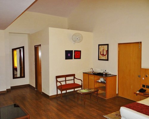 Коси: Country Inn, Kosi (C752)-3 Night, Mathura, India