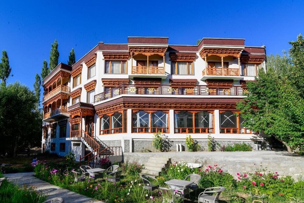 Лех: The Kart Sey Ladakh