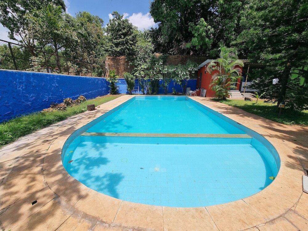 Лонавала: Rishikesh Resort Lonavala