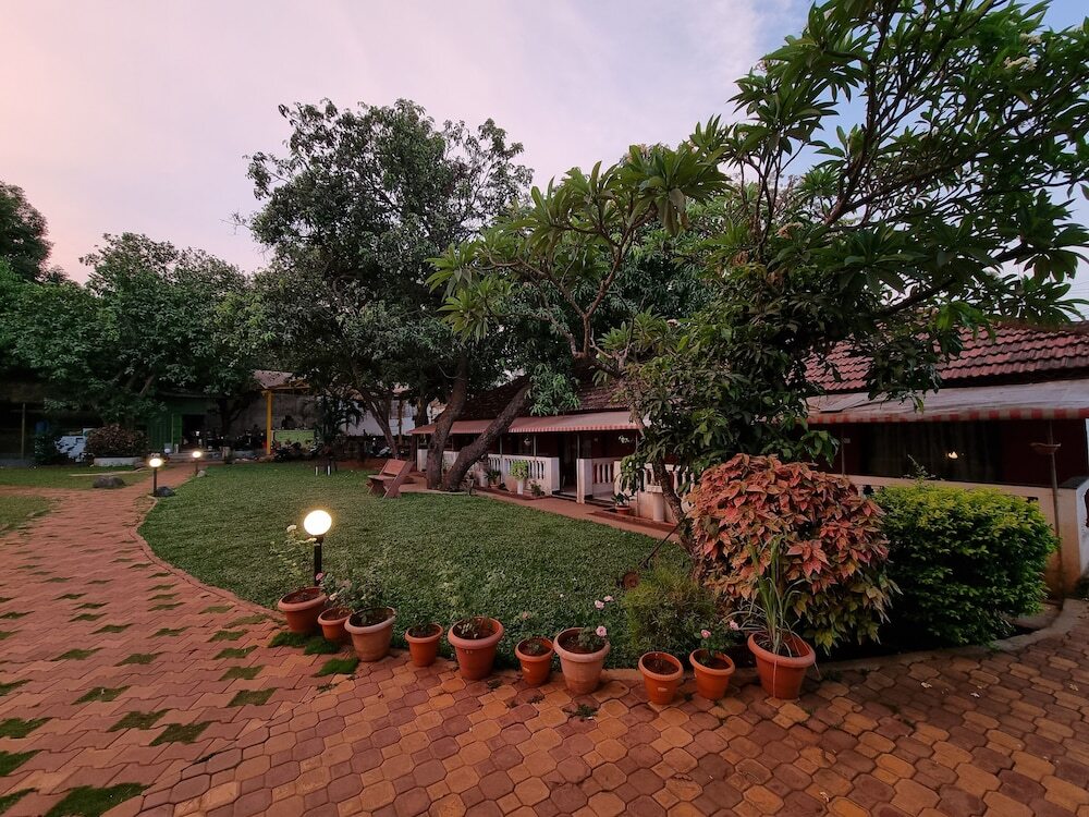 Лонавала: Rishikesh Resort Lonavala