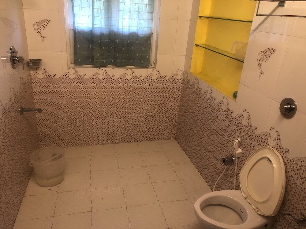Велламундра: Manikkal Bungalow Uphill Cottage Large