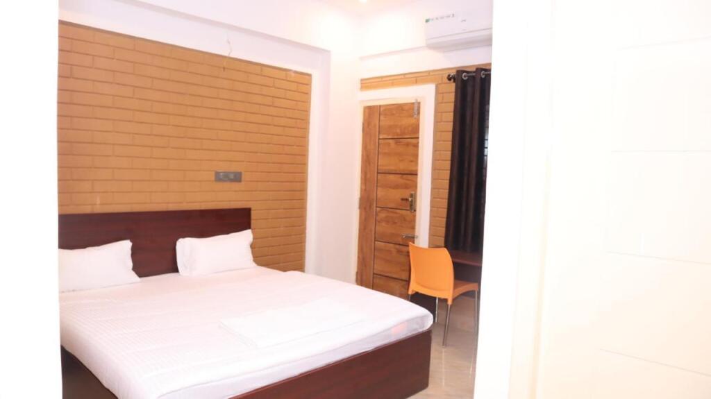Kyathsandra: Smilestay Shree Jayaganga Arcade