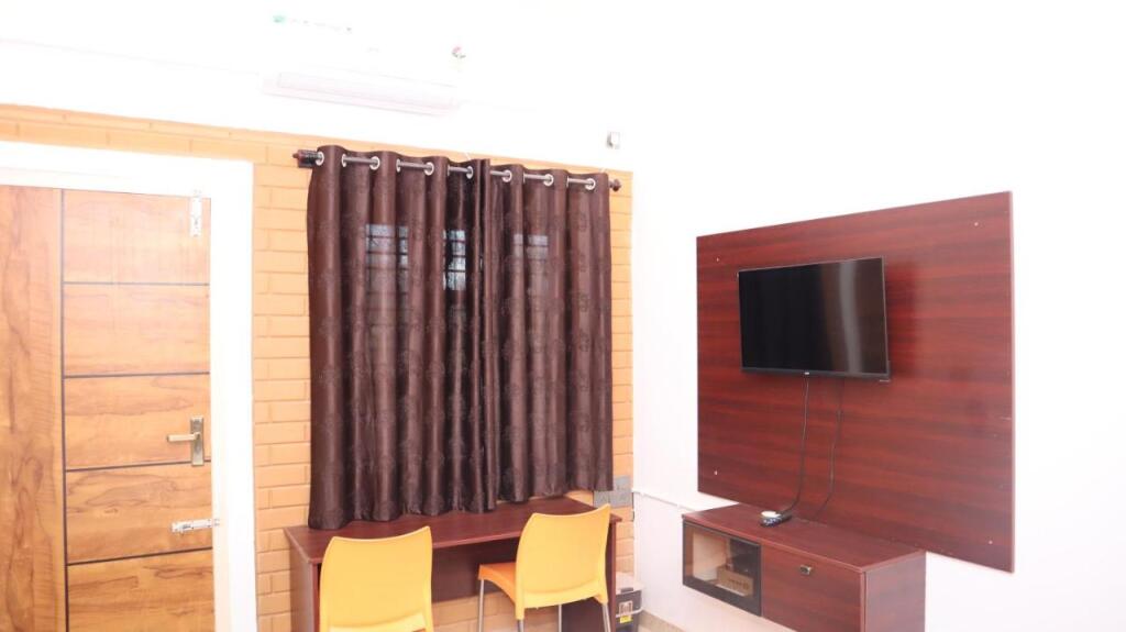 Kyathsandra: Smilestay Shree Jayaganga Arcade