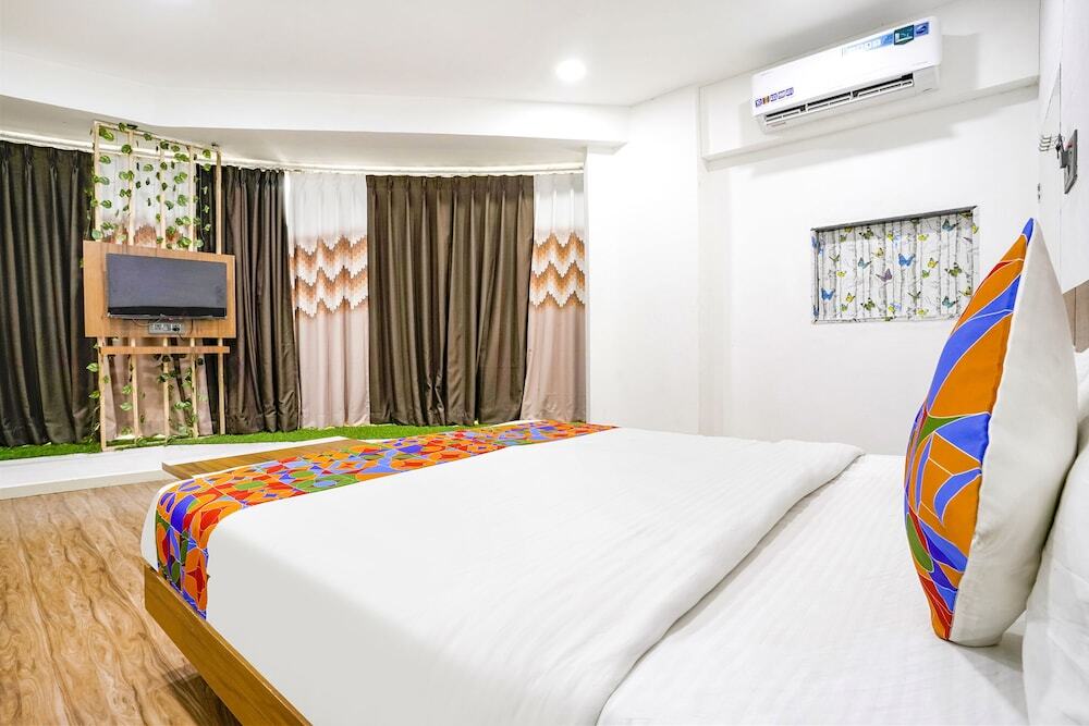 Сурат: Fabhotel 7 Star