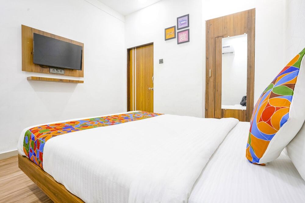 Сурат: Fabhotel 7 Star