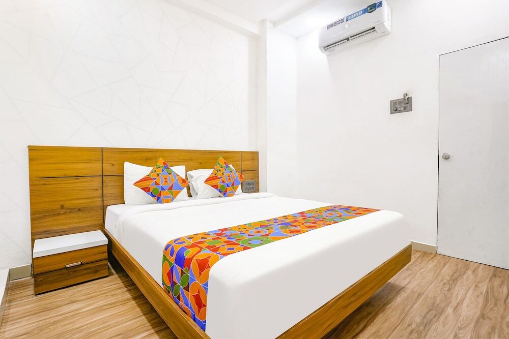 Сурат: Fabhotel 7 Star