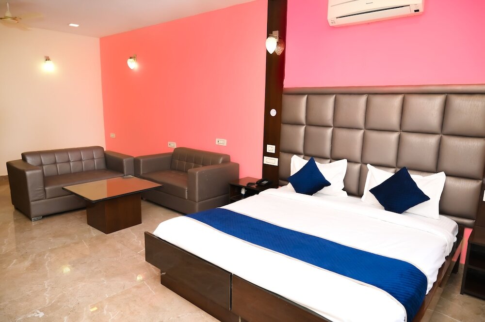 Большая Нойда: HITE Resort Greater Noida