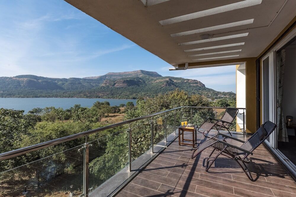 Амби Вэлли Сити: CosmicStays Afita Mohari-Solar Powered Lakehouse