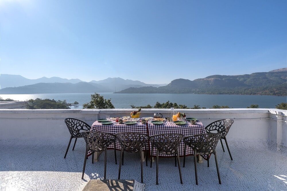 Амби Вэлли Сити: CosmicStays Afita Mohari-Solar Powered Lakehouse