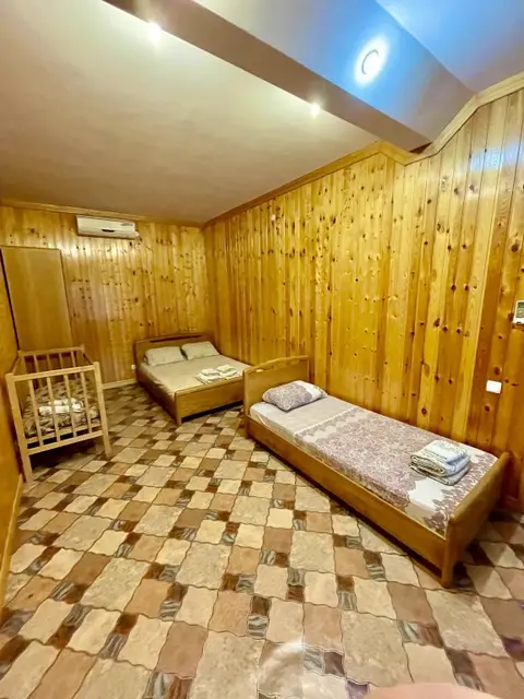 Новоотрадное: Гостевой Дом Family House Midas