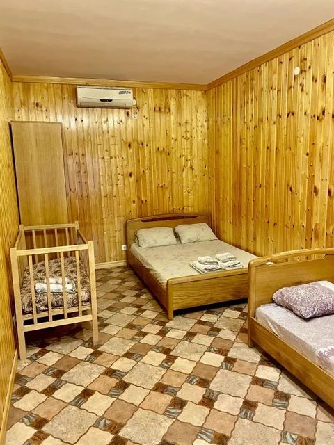 Новоотрадное: Гостевой Дом Family House Midas