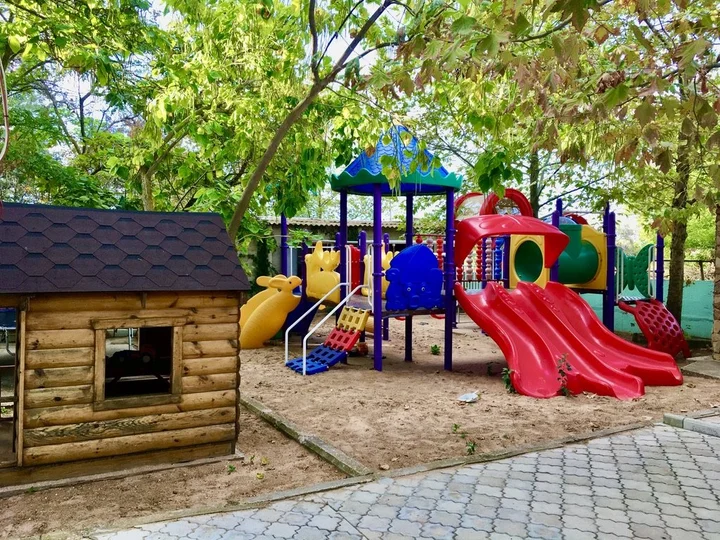 Новоотрадное: Гостевой Дом Family House Midas