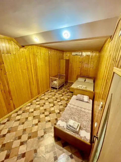 Новоотрадное: Гостевой Дом Family House Midas