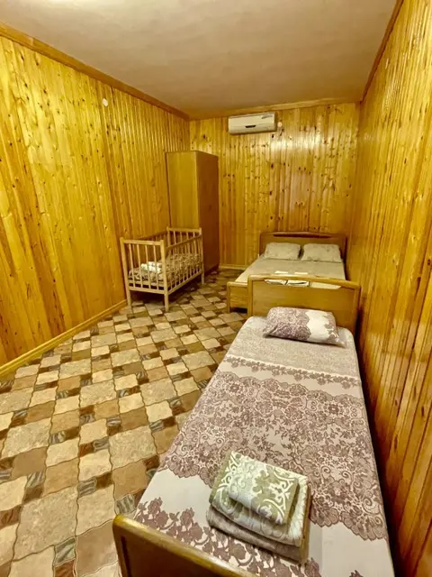 Новоотрадное: Гостевой Дом Family House Midas
