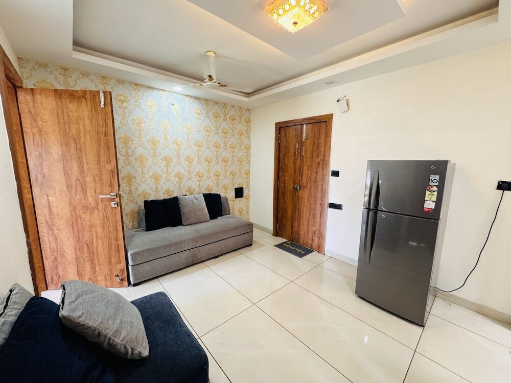 Индаур: HomeEscape Luxe 2BHK Penthouse Near LIG