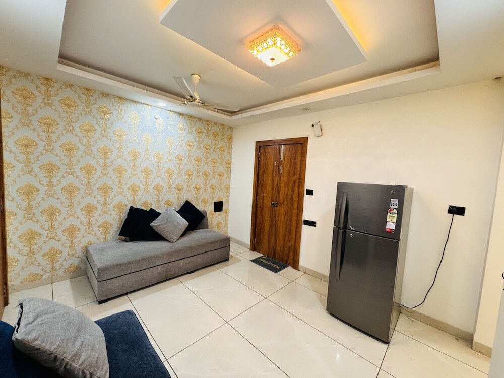 Индаур: HomeEscape Luxe 2BHK Penthouse Near LIG