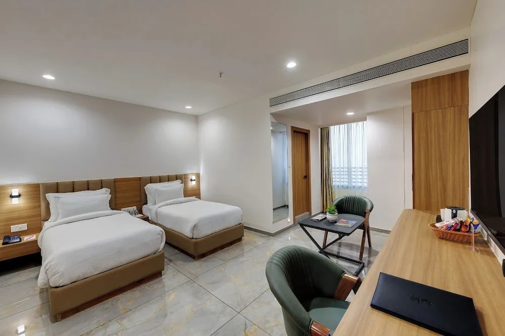Ахмедабад: Comfort Inn sapphire Chandkheda