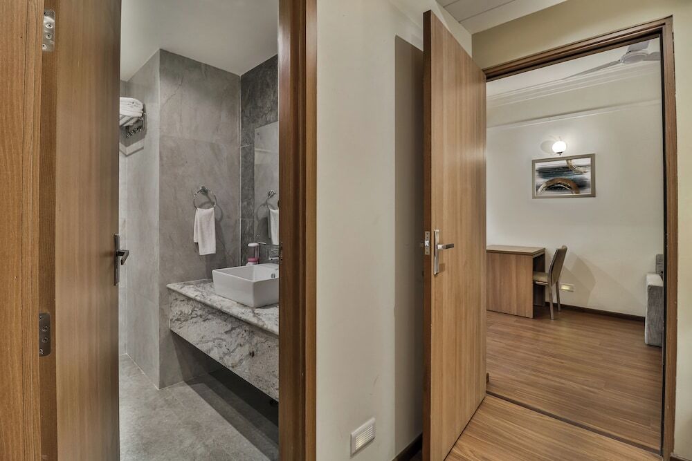 Колката: Starlit Suites Newtown Kolkata
